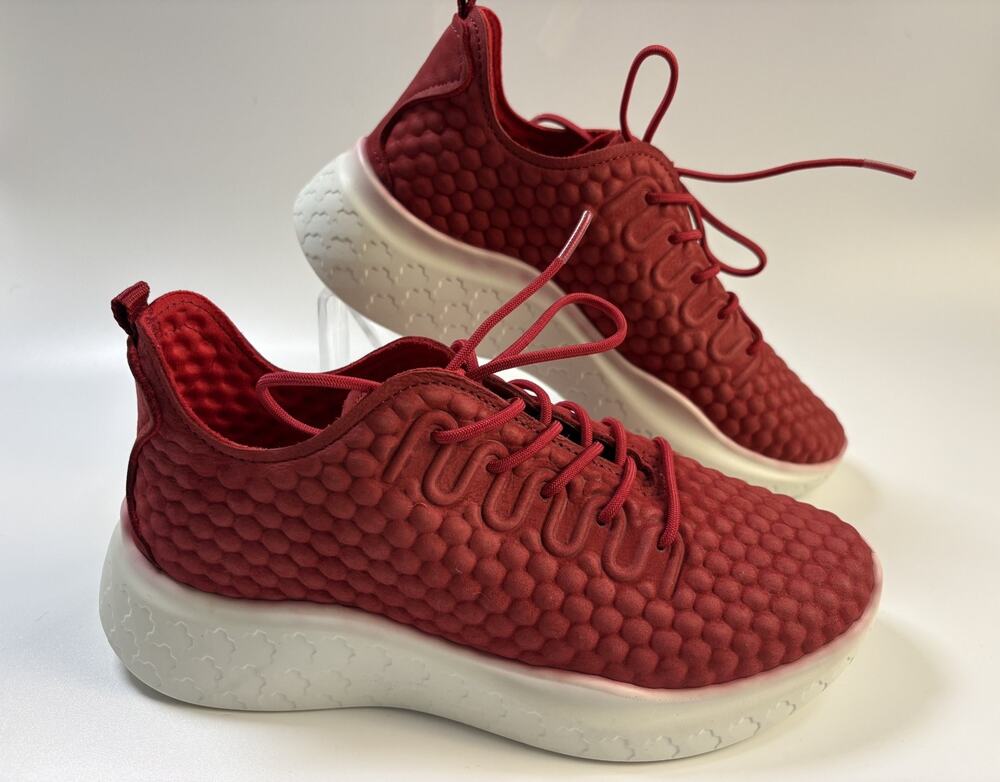 ECCO Women’s Tennis Shoes Sz 4-4.5 Red Comfort Leather Woven Athletic Running